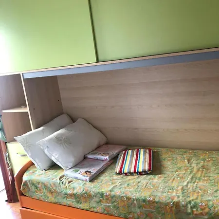 Via Pitagora, 500 Metri Dal Mare * Скалея