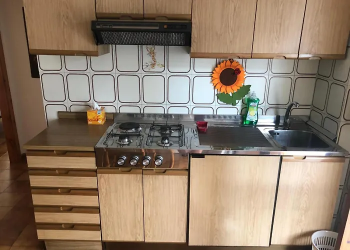 Via Pitagora, 500 Metri Dal Mare סקליאה